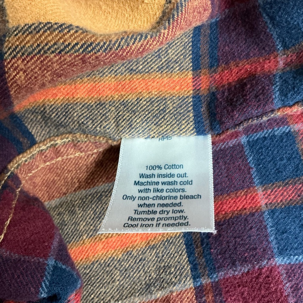 Urban Pipeline "Ultimate
Flannel" Plaid Long Sleeve Button
Down Shirt Size S - Picture 4 of 8